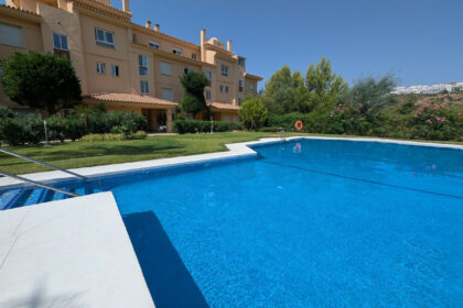 9052f6a6fff4899ecb0ad54f28857e43 - 2