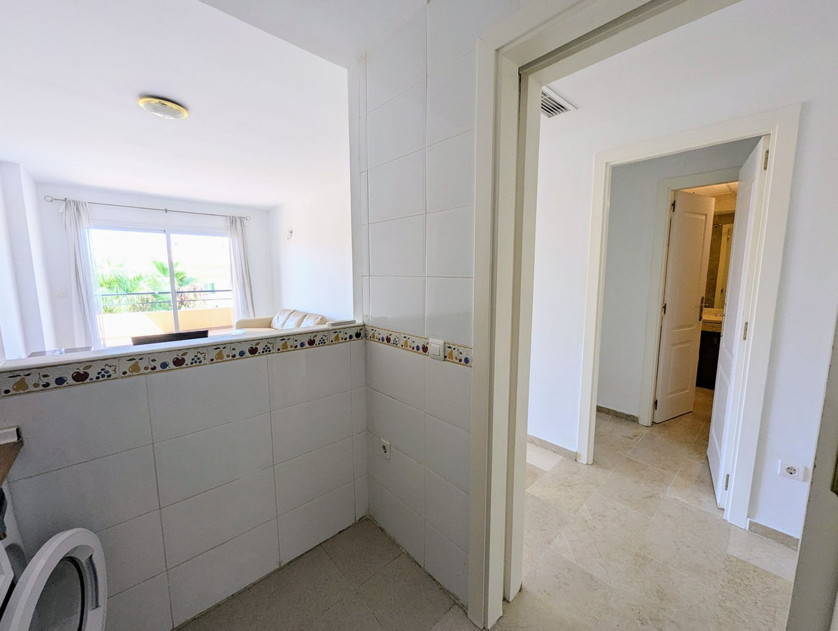 9052f6a6fff4899ecb0ad54f28857e43 - 22