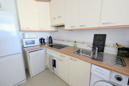 9052f6a6fff4899ecb0ad54f28857e43 - 23