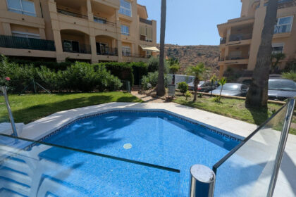 9052f6a6fff4899ecb0ad54f28857e43 - 3