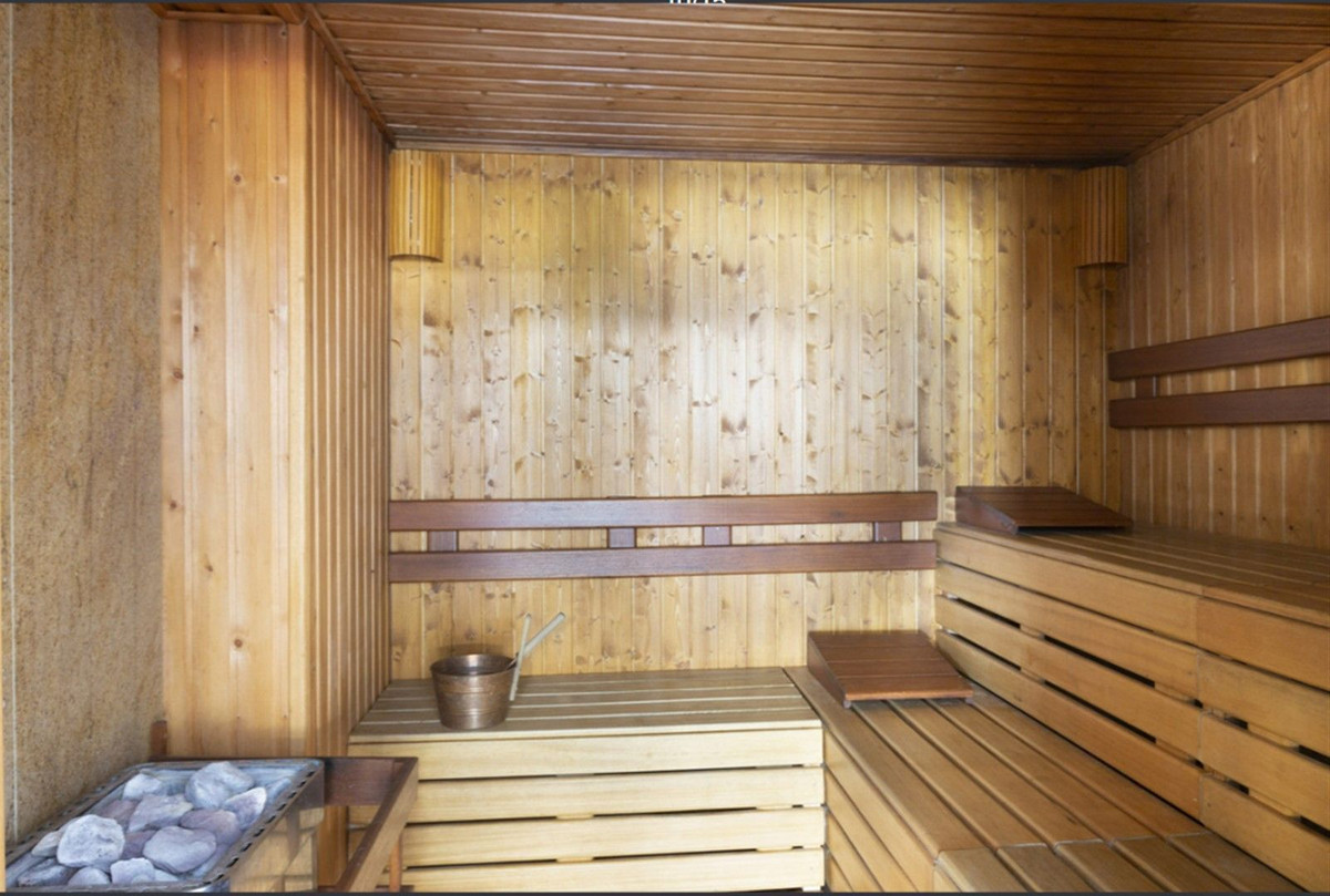 921277253436a468eb47305aaf70ae1c - 10