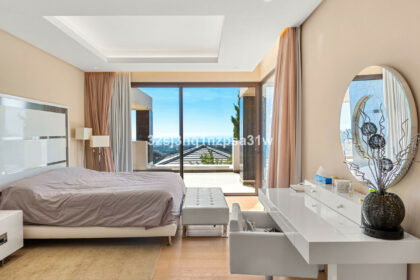 935735c932041d759df3afc935ca08bd - 20