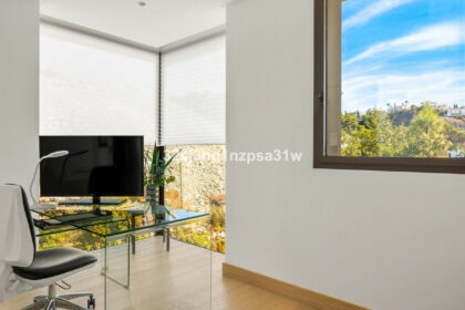 935735c932041d759df3afc935ca08bd - 25