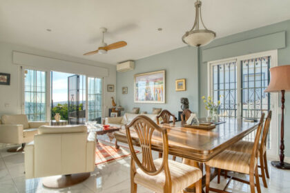 9357e5860c2fcec97970a1be87fdbfbd - 17