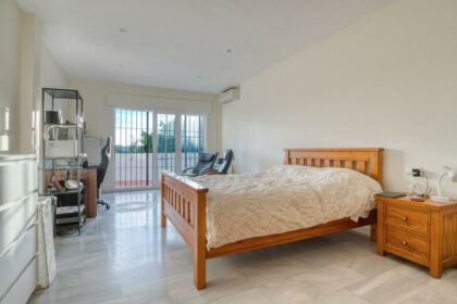 9357e5860c2fcec97970a1be87fdbfbd - 37