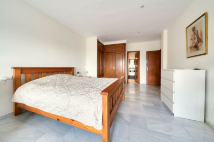 9357e5860c2fcec97970a1be87fdbfbd - 38