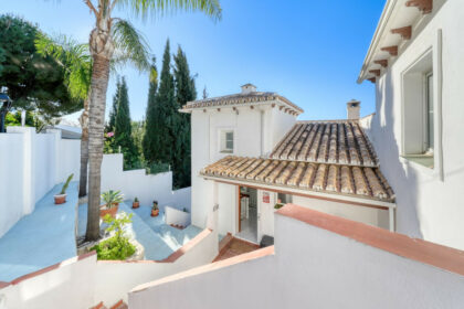 9357e5860c2fcec97970a1be87fdbfbd - 5