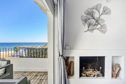 93b225ab6f34b4ed5cb6957bbc292935 - 3