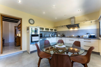 944b48d96e66239eeaff3c9e82c810cf - 11