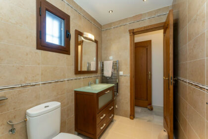 944b48d96e66239eeaff3c9e82c810cf - 22