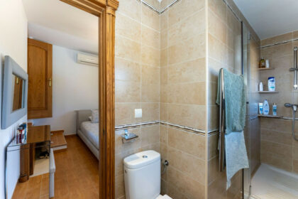 944b48d96e66239eeaff3c9e82c810cf - 31