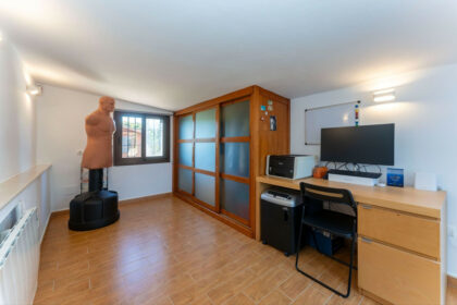 944b48d96e66239eeaff3c9e82c810cf - 34