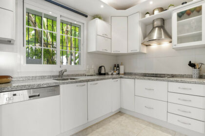 94a71f255ffc79d651cffb2fcb799926 - 5