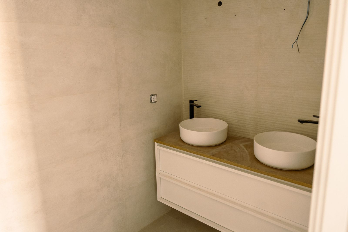 9652e3b6443cf4f7716322c54c50ac03 - 15