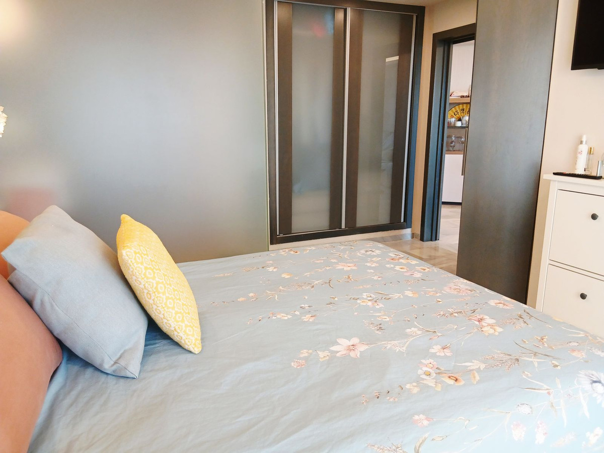 965c6f6b299e7b2291f149ca74052807 - 24