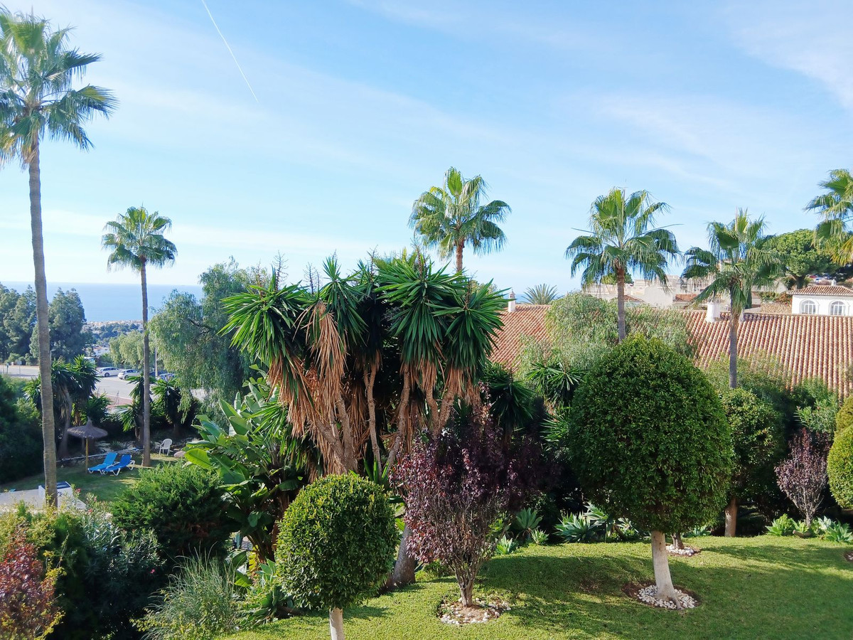 965c6f6b299e7b2291f149ca74052807 - 38