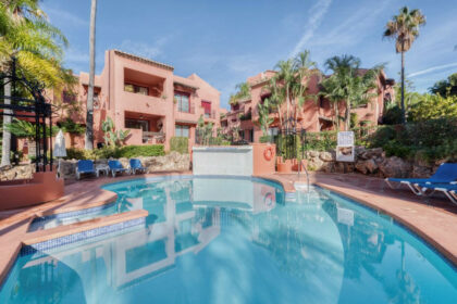 97d1bada549fba6c91b9f4f312a35159 - 16