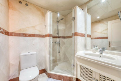 97d1bada549fba6c91b9f4f312a35159 - 7