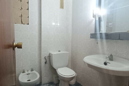 98ae0d10fa6f1471ca4d070febaeb3d7 - 28