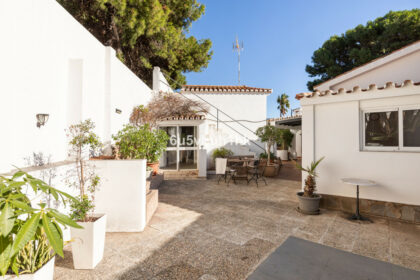 98da0c322bf80ebc808dd2e6e87a70c4 - 14