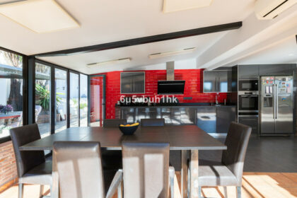 98da0c322bf80ebc808dd2e6e87a70c4 - 17