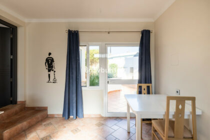 98da0c322bf80ebc808dd2e6e87a70c4 - 26