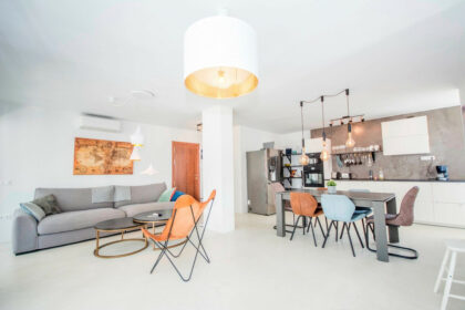 98fd77a1309bbaf739353d414ae58678 - 1