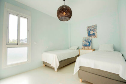 98fd77a1309bbaf739353d414ae58678 - 10