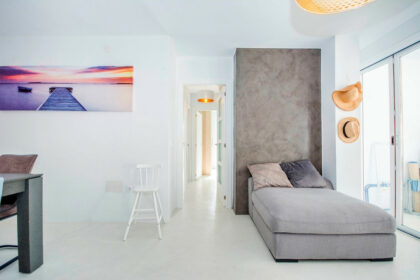 98fd77a1309bbaf739353d414ae58678 - 19