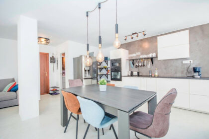 98fd77a1309bbaf739353d414ae58678 - 20