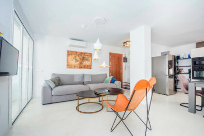 98fd77a1309bbaf739353d414ae58678 - 24