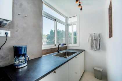 98fd77a1309bbaf739353d414ae58678 - 8