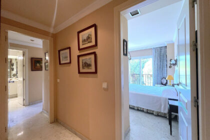 9957a3adbc0ef1ba264f84062a35c6aa - 25