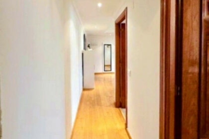 99a4b7c63ebe644b8384edb31766ee51 - 10