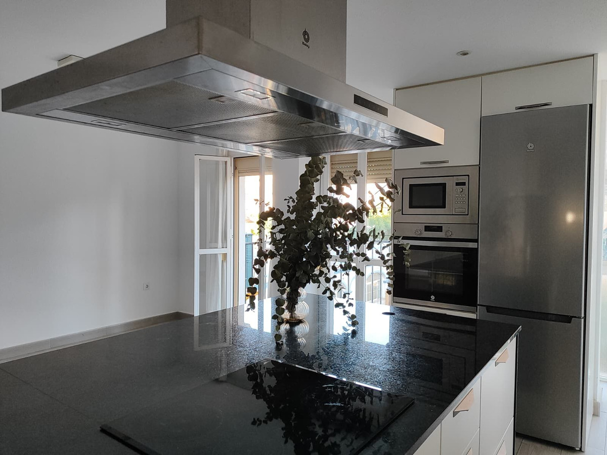 99b7060db33d9b80a080d9800e3942d0 - 17