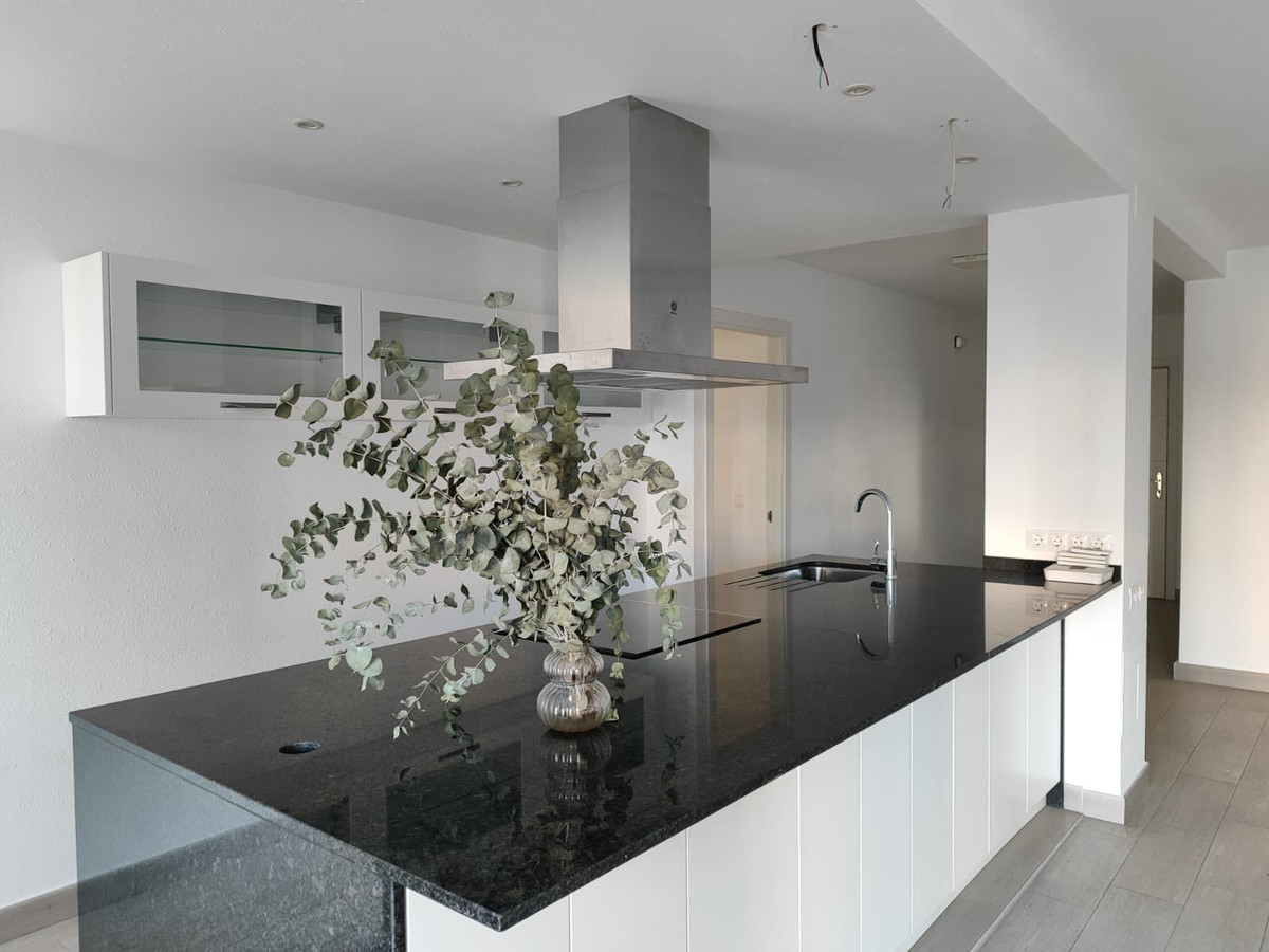 99b7060db33d9b80a080d9800e3942d0 - 18