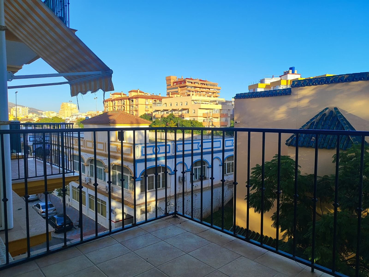 99b7060db33d9b80a080d9800e3942d0 - 3