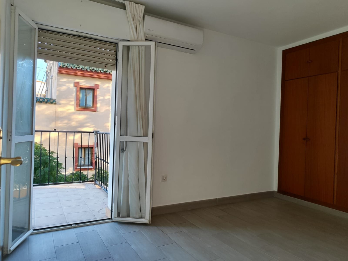 99b7060db33d9b80a080d9800e3942d0 - 4