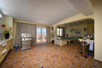 9aaae3d945c42f804a48bb8483585e95 - 11