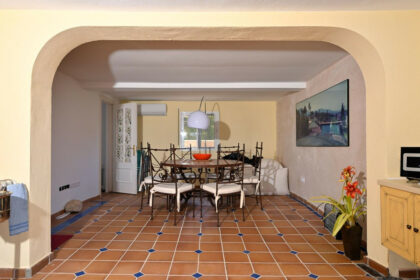 9aaae3d945c42f804a48bb8483585e95 - 14