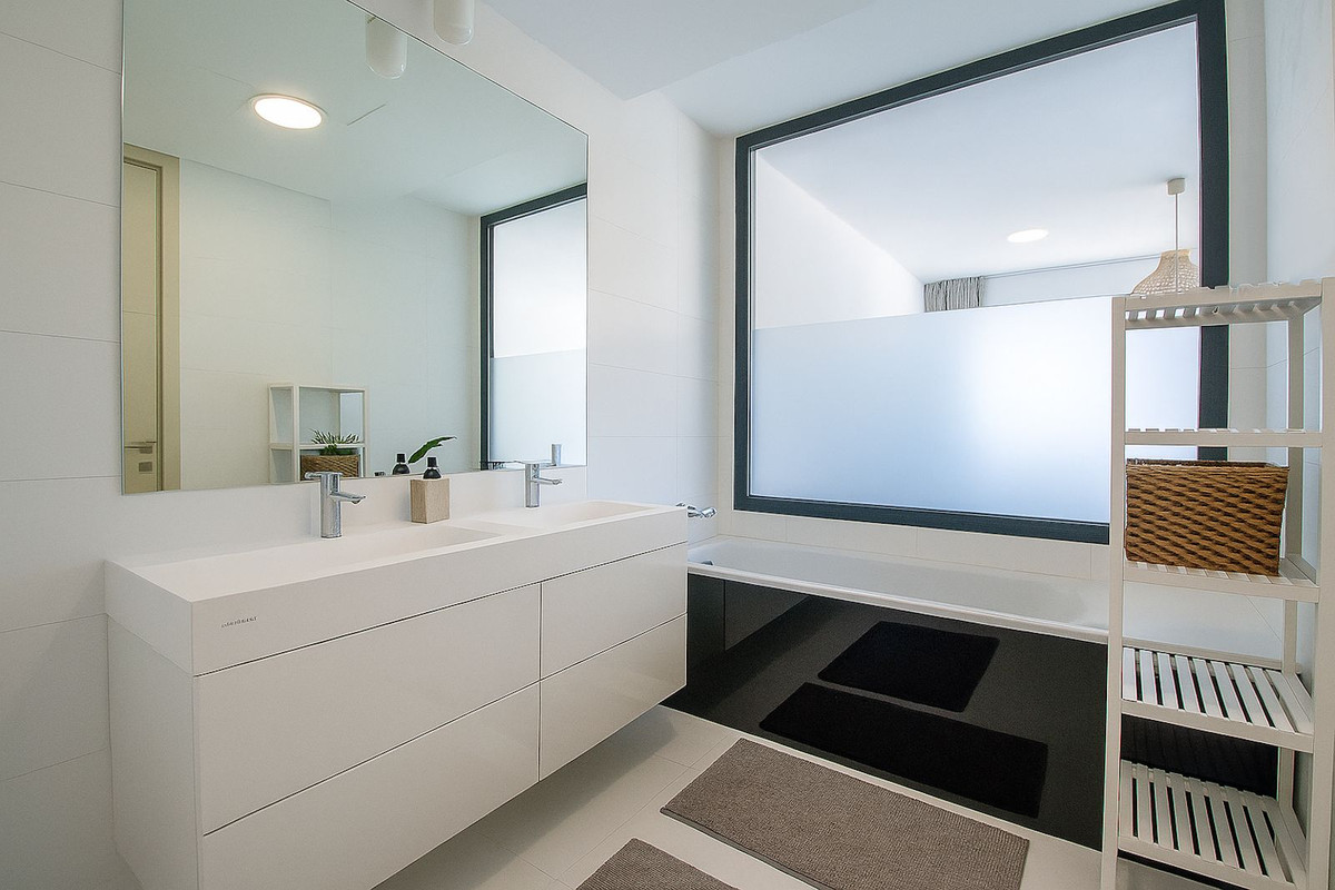 9ab20969a2f4de0ceedeff990747a402 - 6