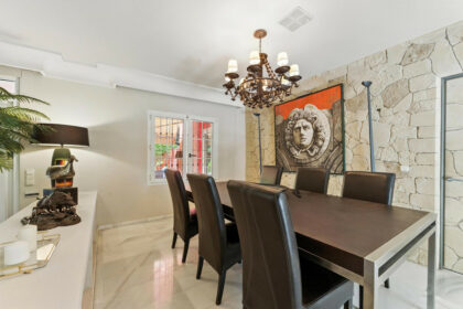 9b1510b6c83ae07038d9cafcf246685b - 18