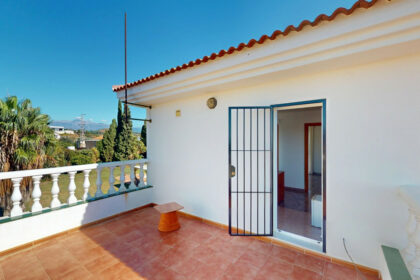 9b6660cea3f81aaa45db616b7f083aff - 24