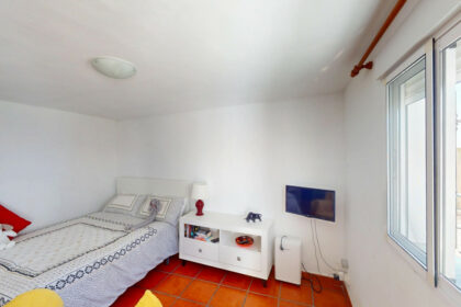 9b6660cea3f81aaa45db616b7f083aff - 33