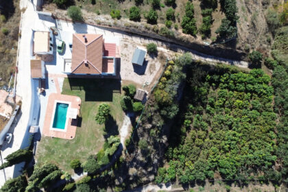 9b6660cea3f81aaa45db616b7f083aff - 37