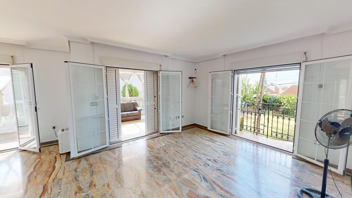 9b812929296d2785b38d78ea93ee61b5 - 10