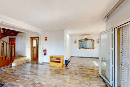 9b812929296d2785b38d78ea93ee61b5 - 12