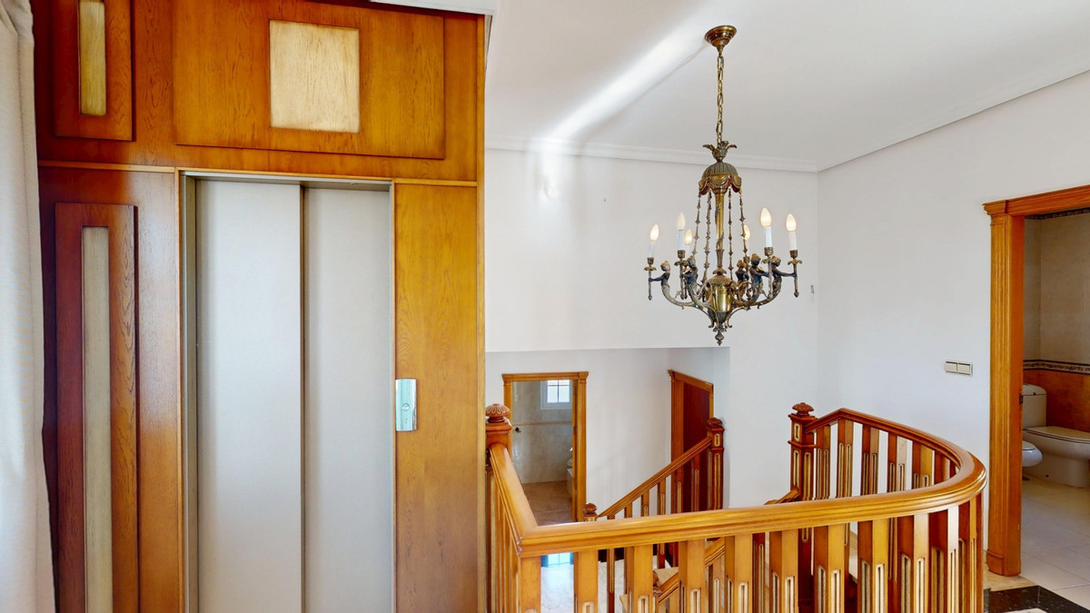 9b812929296d2785b38d78ea93ee61b5 - 28