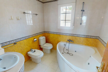 9b812929296d2785b38d78ea93ee61b5 - 37