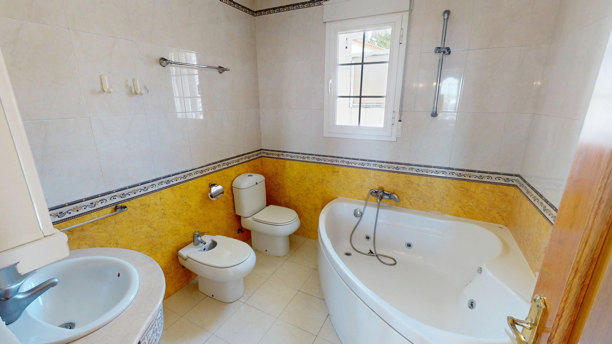 9b812929296d2785b38d78ea93ee61b5 - 37